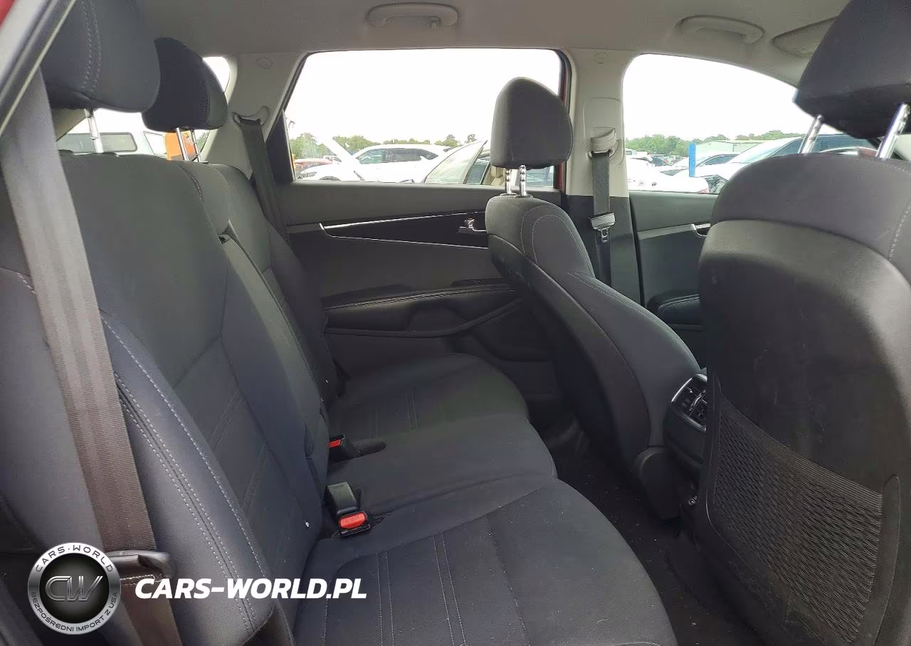 2018 Kia Sorento Lx VIN:5XYPG4A35JG425039 - 11