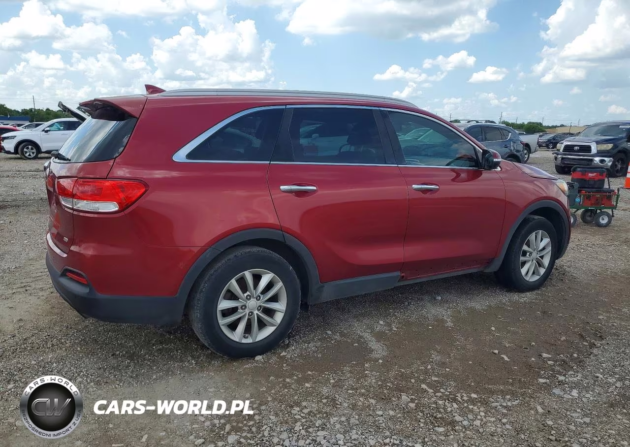 2018 Kia Sorento Lx VIN:5XYPG4A35JG425039 - 3