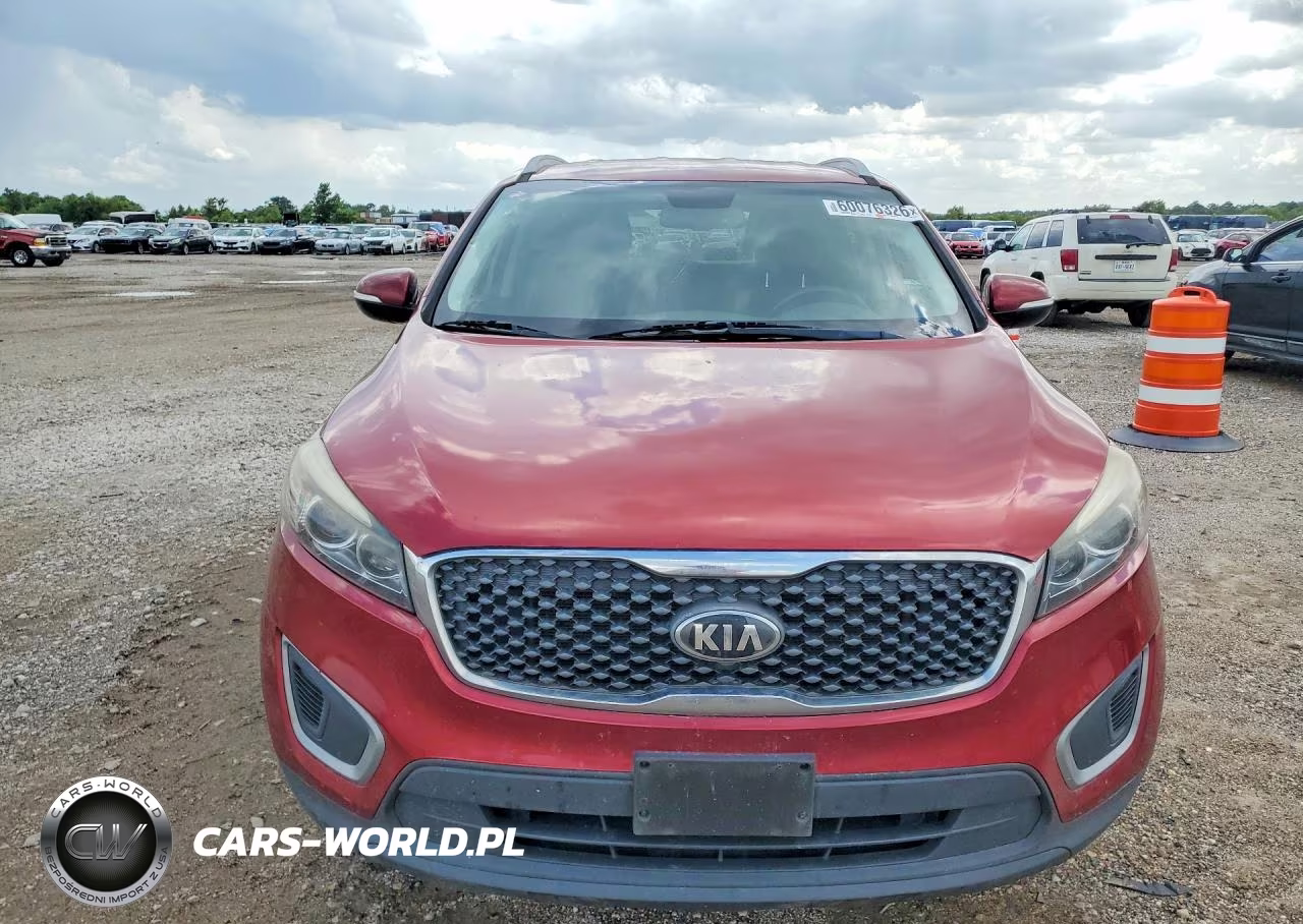2018 Kia Sorento Lx VIN:5XYPG4A35JG425039 - 5