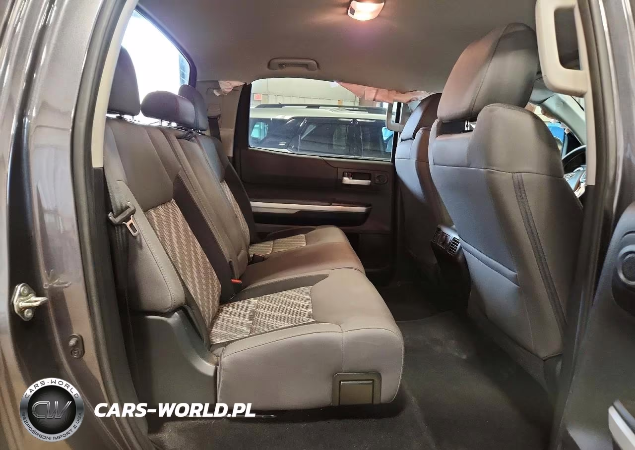 2018 Toyota Tundra Crewmax Sr5 VIN:5TFDY5F1XJX738145 - 10