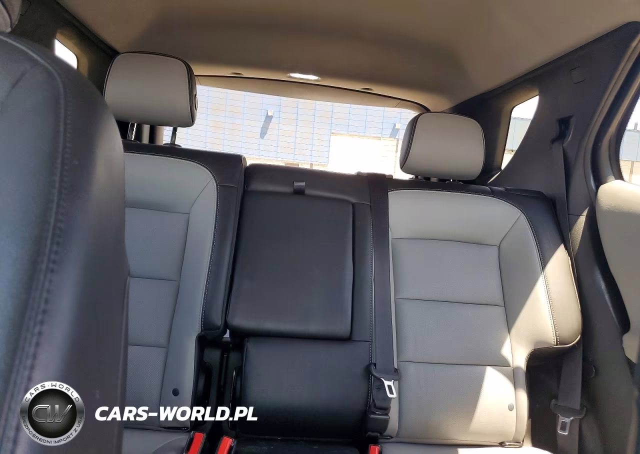 2019 Chevrolet Equinox Premier VIN:2GNAXNEV9K6245236 - 10