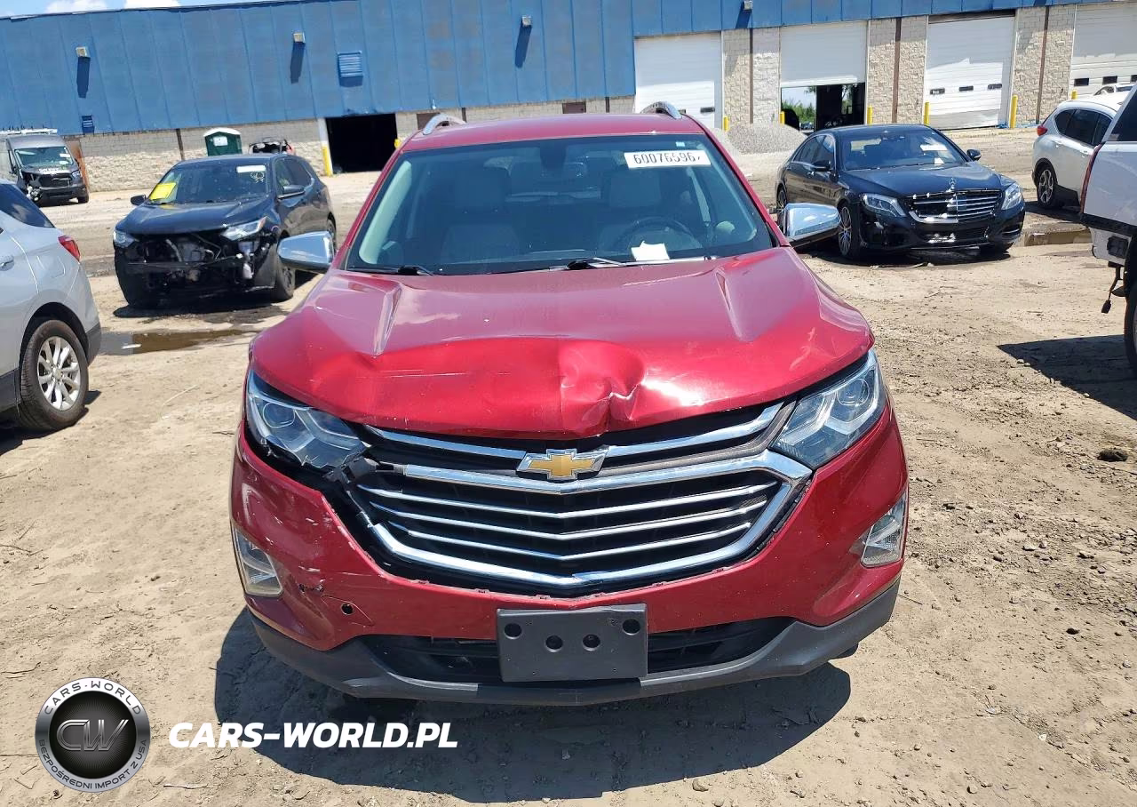2019 Chevrolet Equinox Premier VIN:2GNAXNEV9K6245236 - 5