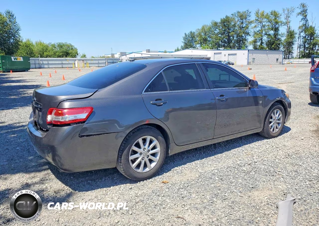 2011 Toyota Camry Xle VIN:4T4BF3EK9BR144243 - 3