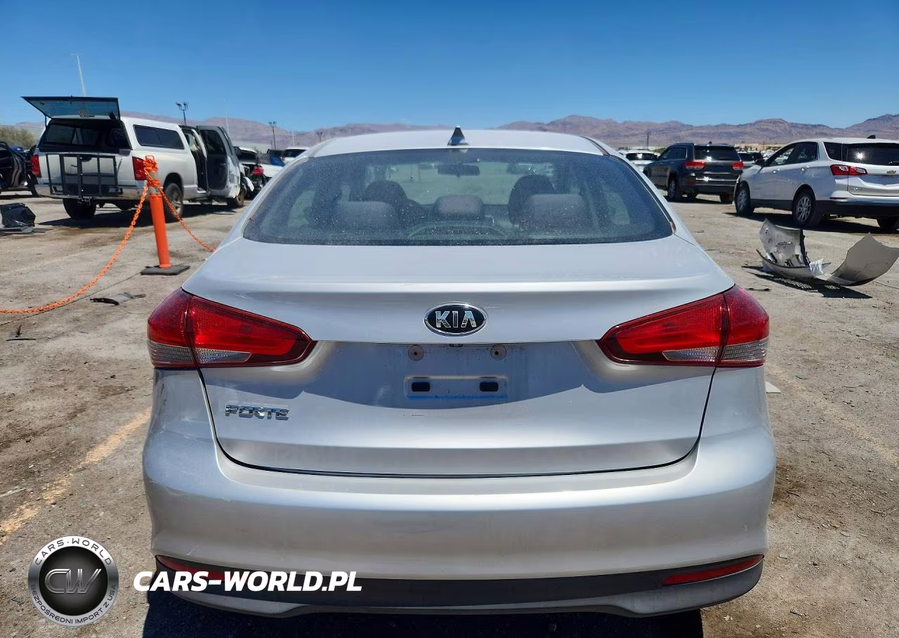 2018 Kia Forte Lx VIN:3KPFL4A71JE167318 - 6