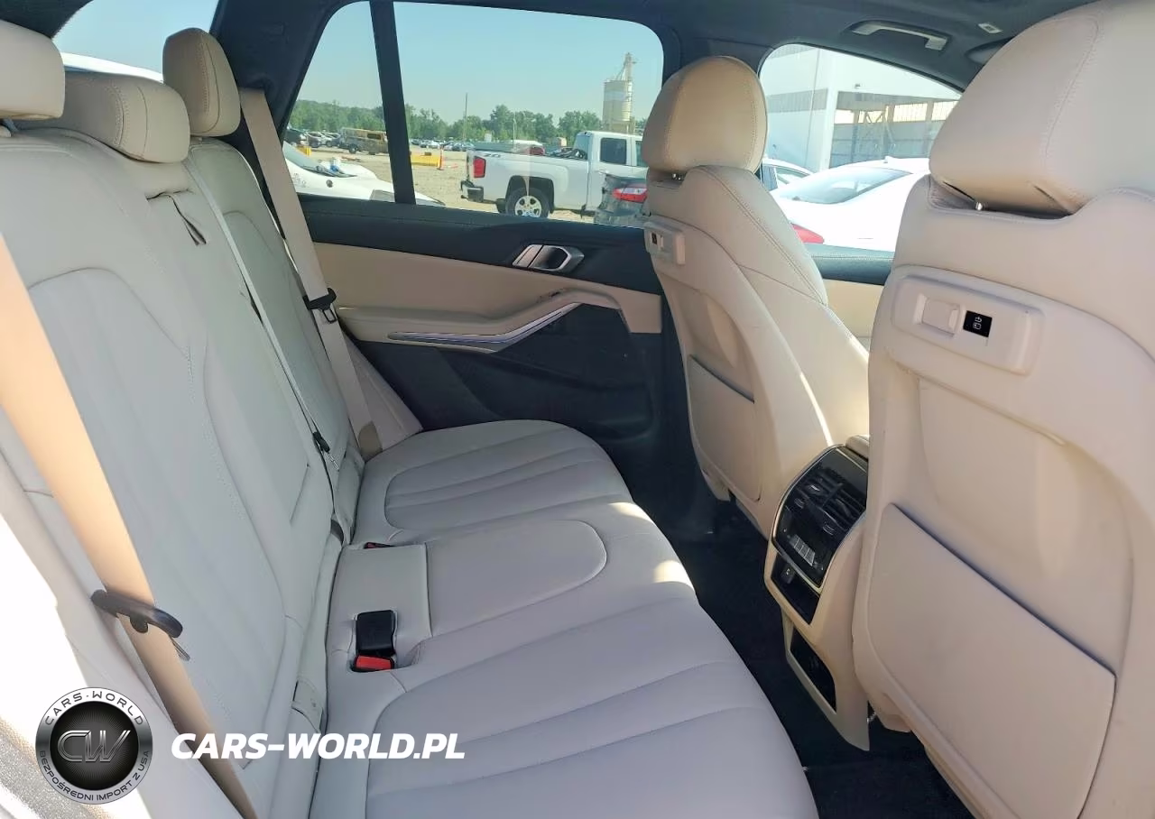 2020 BMW X5 xDrive40I VIN:5UXCR6C00L9B42027 - 11