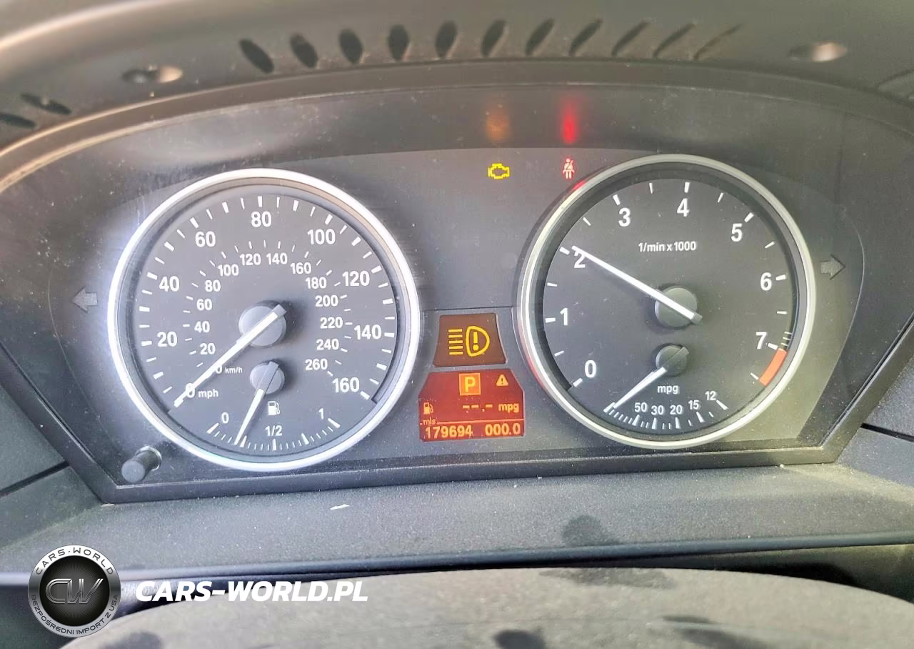 2008 BMW 528 I VIN:WBANU535X8CT17421 - 9