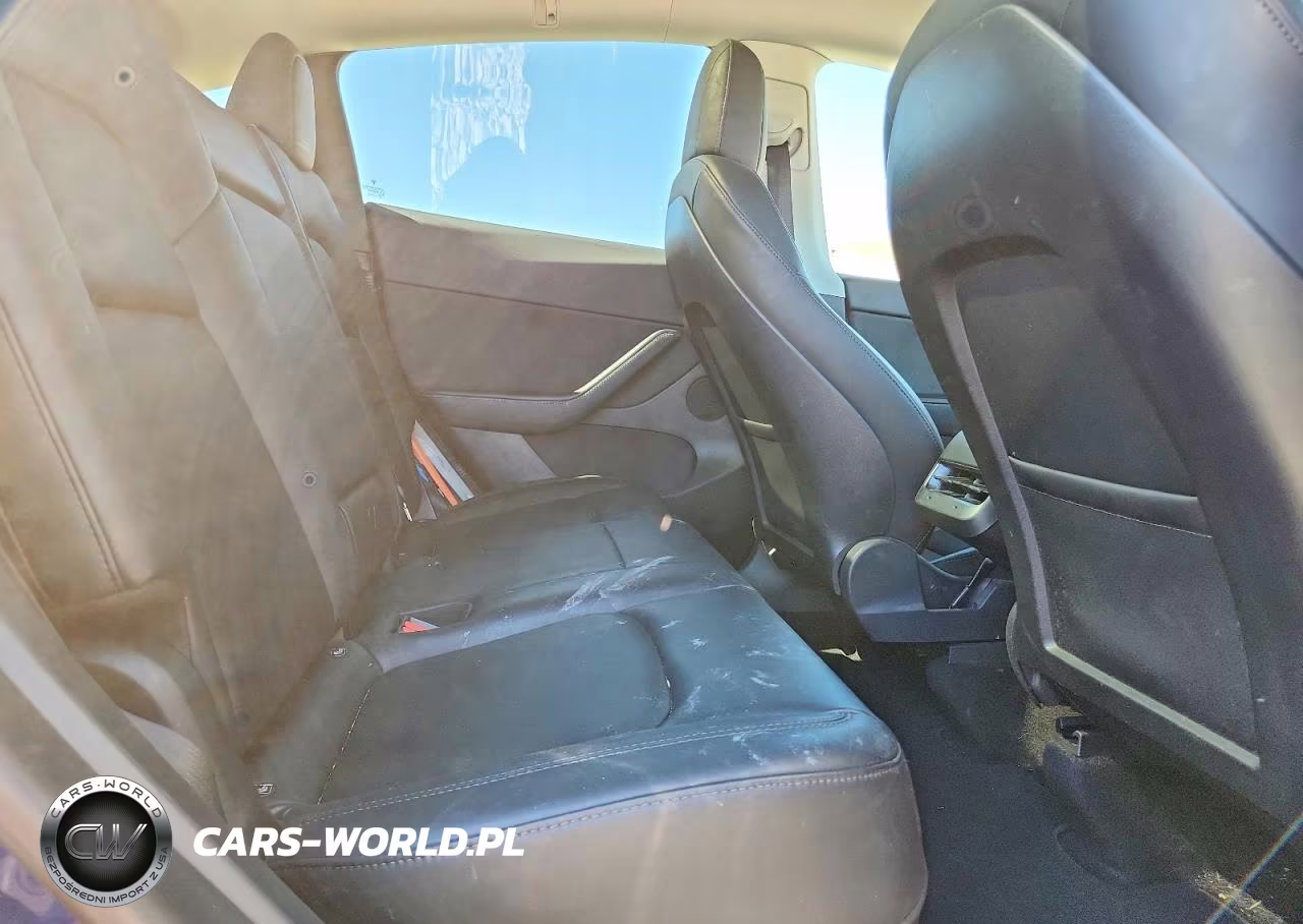 2021 Tesla Model Y VIN:5YJYGDEE0MF146089 - 11