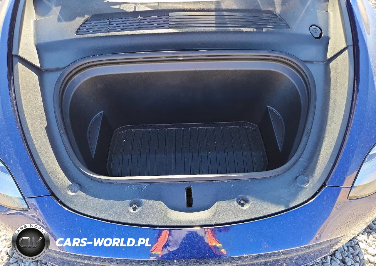 2021 Tesla Model Y VIN:5YJYGDEE0MF146089 - 12