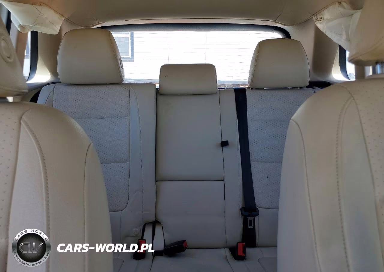2017 Volkswagen Tiguan S VIN:WVGAV7AX3HK033371 - 10