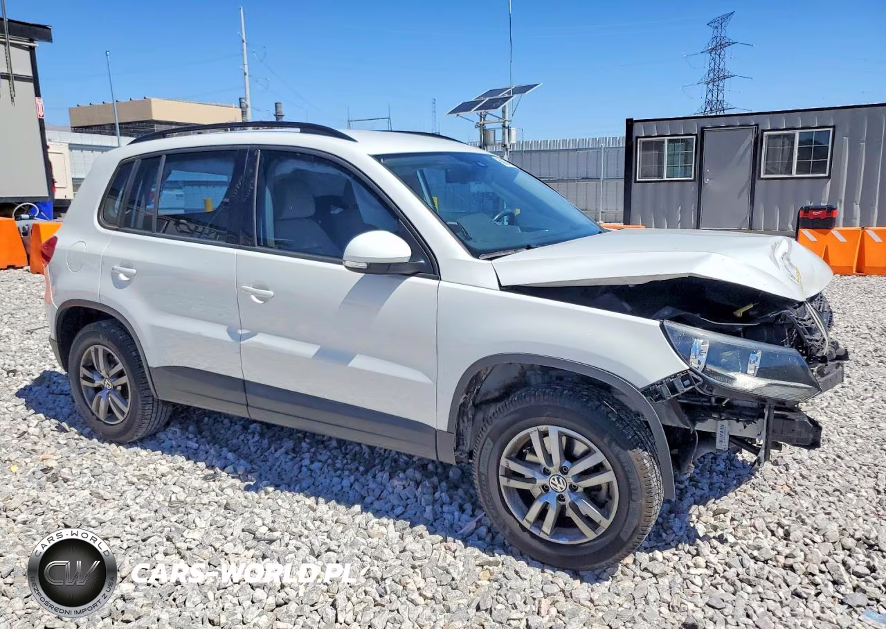 2017 Volkswagen Tiguan S VIN:WVGAV7AX3HK033371 - 4
