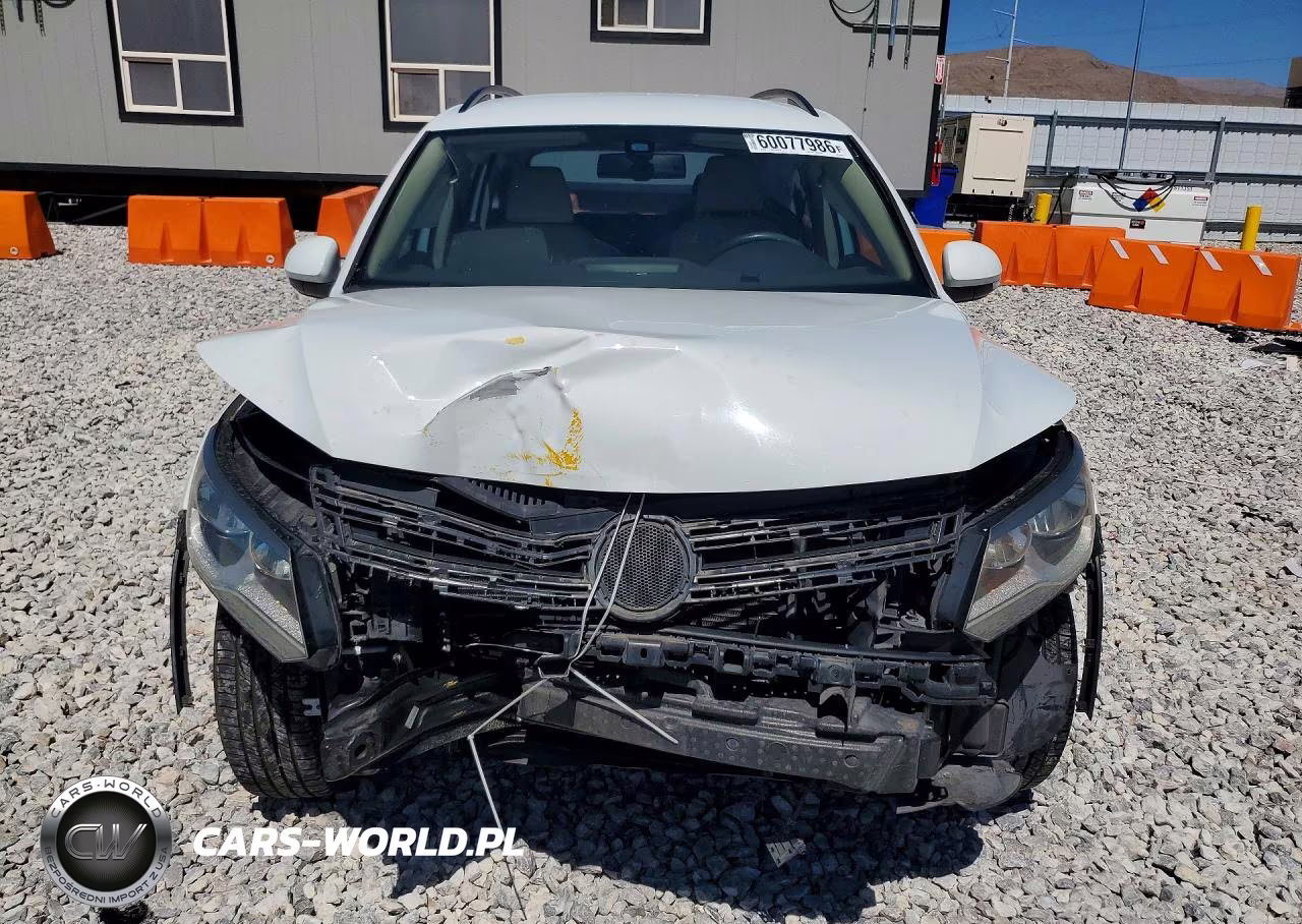 2017 Volkswagen Tiguan S VIN:WVGAV7AX3HK033371 - 5