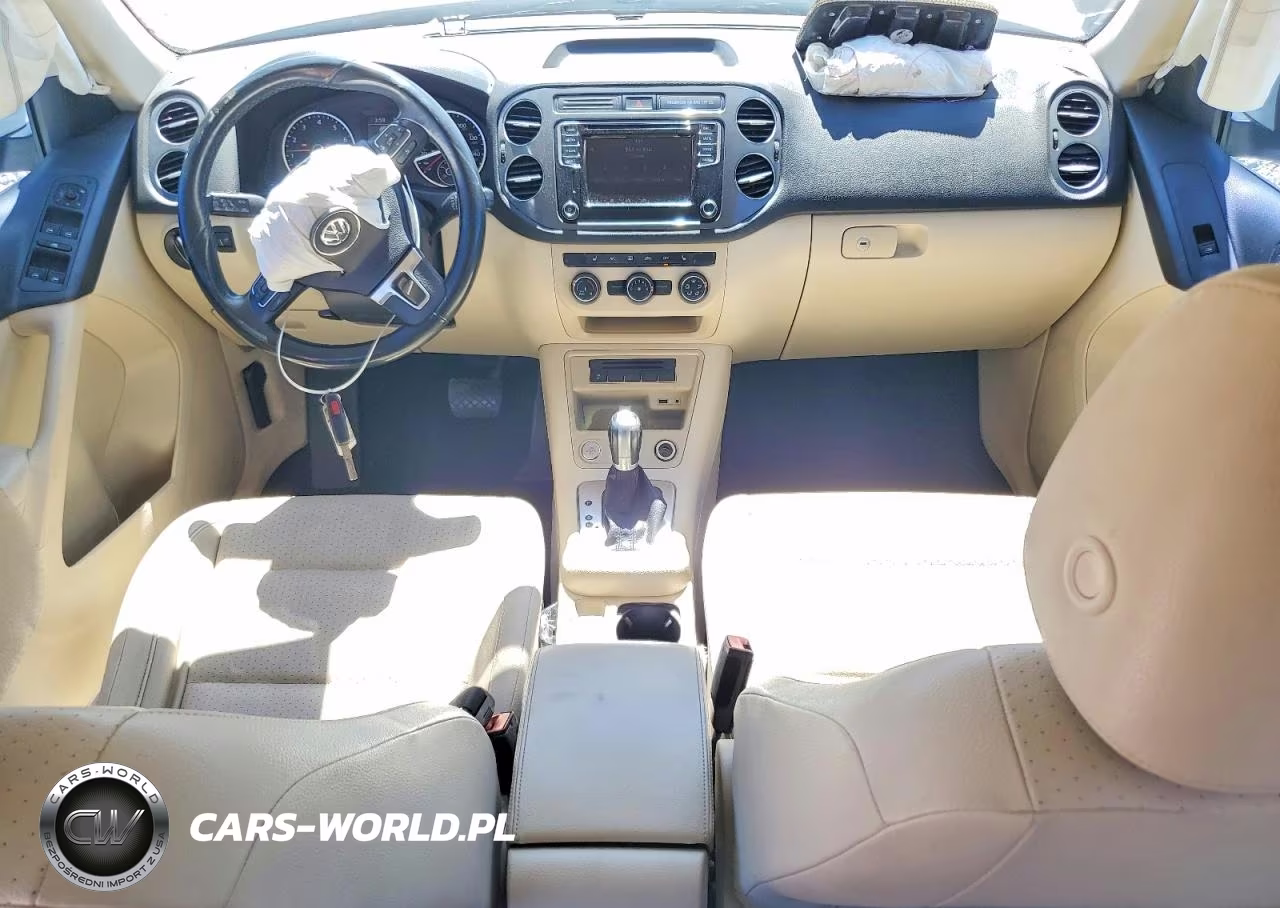 2017 Volkswagen Tiguan S VIN:WVGAV7AX3HK033371 - 8