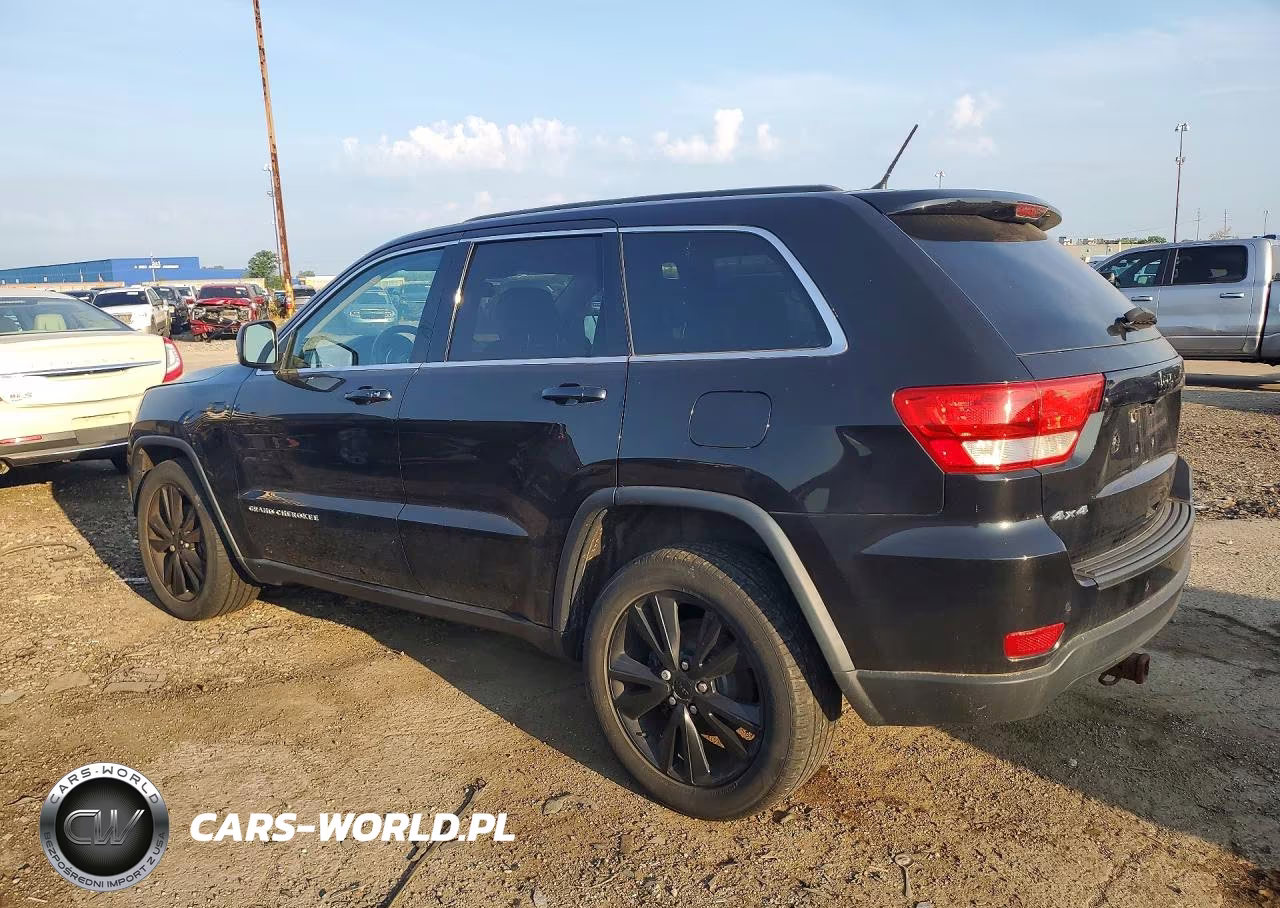 2012 Jeep Grand Cherokee Laredo VIN:1C4RJFAGXCC349950 - 2