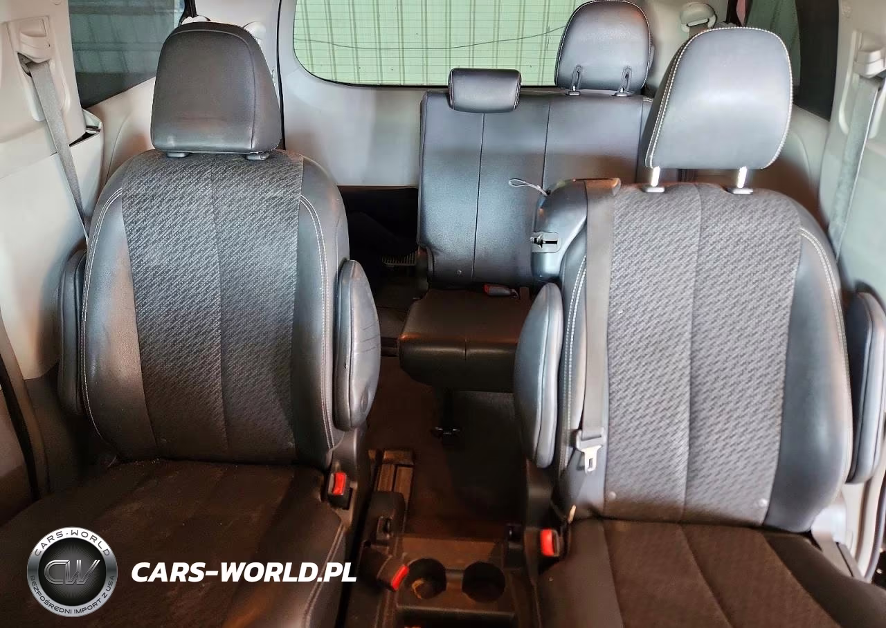2014 Toyota Sienna Sport VIN:5TDXK3DC3ES499721 - 10