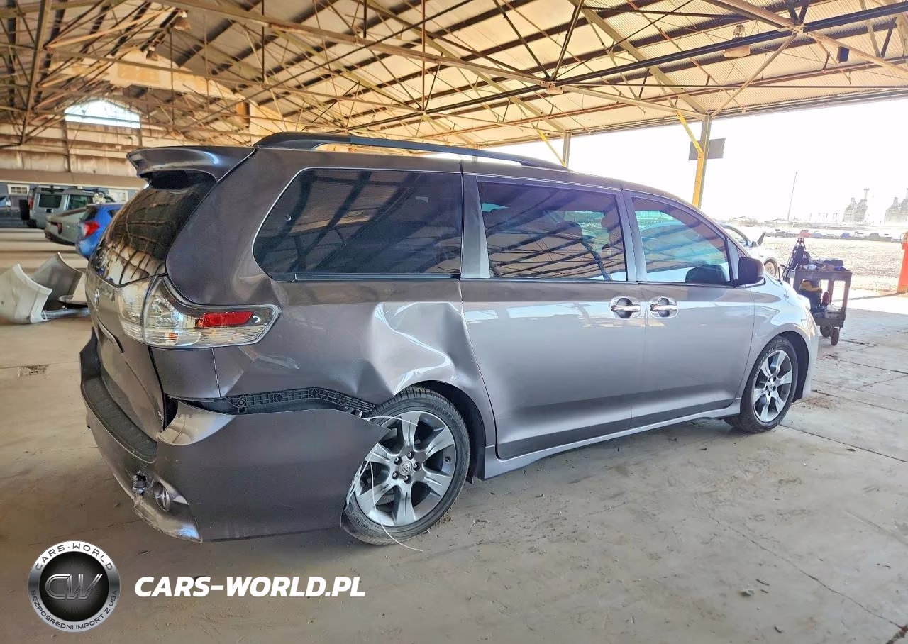 2014 Toyota Sienna Sport VIN:5TDXK3DC3ES499721 - 3
