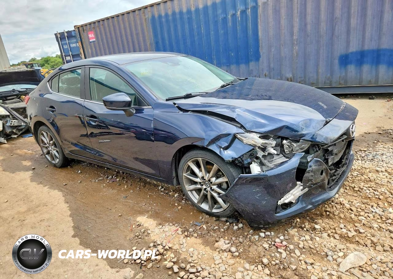 2018 Mazda 3 Touring VIN:3MZBN1V31JM254976 - 4