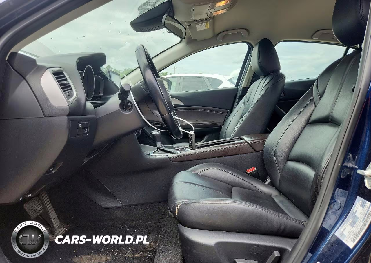 2018 Mazda 3 Touring VIN:3MZBN1V31JM254976 - 7