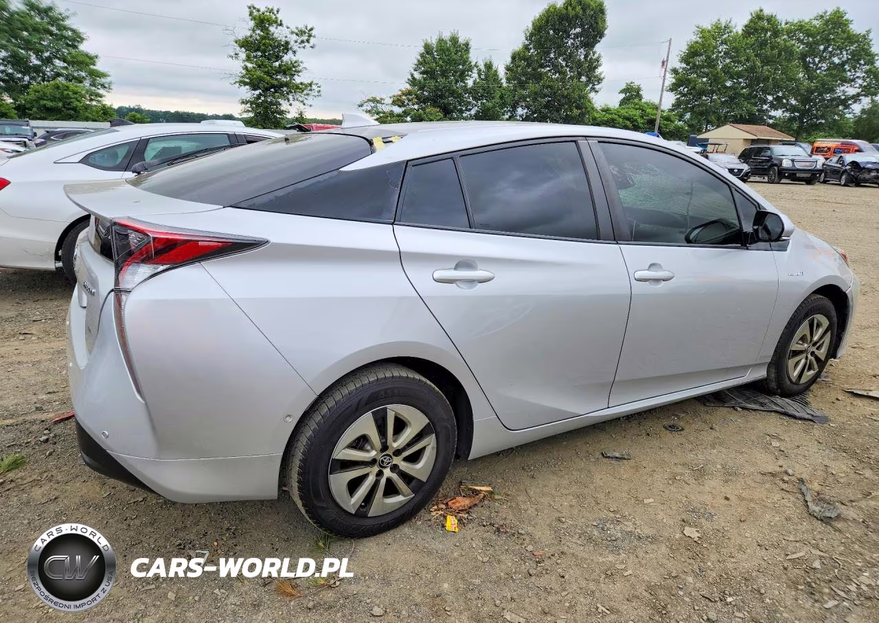 2018 Toyota Prius Two VIN:JTDKBRFU0J3065268 - 3