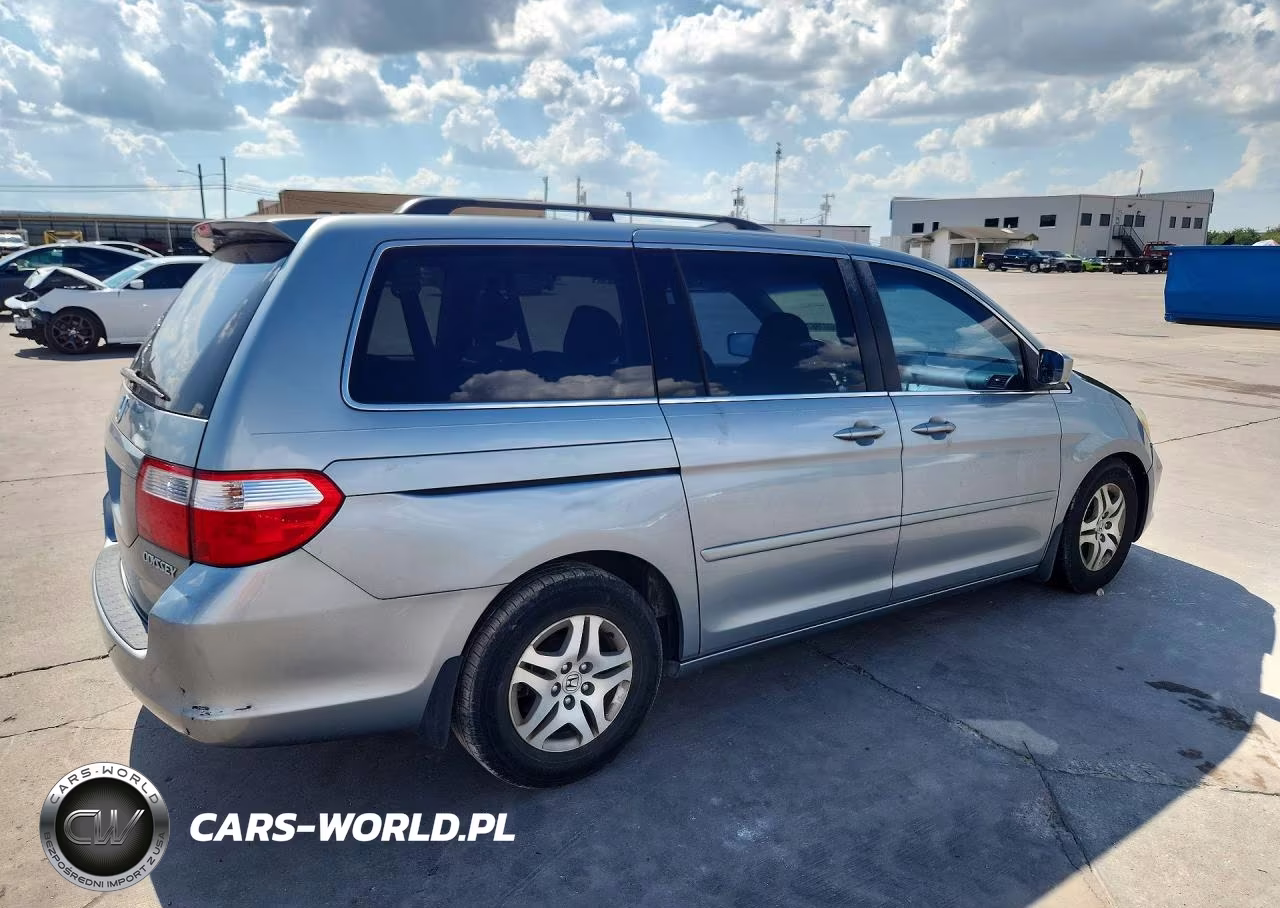 2005 Honda Odyssey Ex VIN:5FNRL38415B054715 - 3