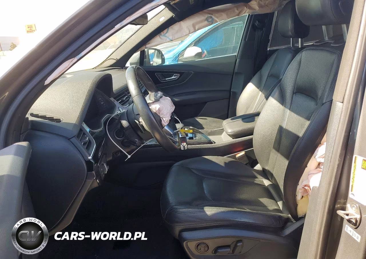 2017 Audi Q7 Premium Plus VIN:WA1LAAF70HD013947 - 7