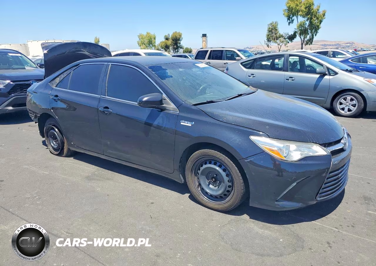 2015 Toyota Camry Hybrid Le VIN:4T1BD1FK5FU151117 - 4