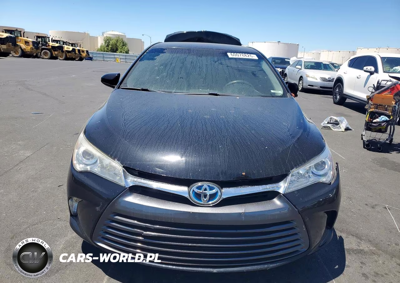 2015 Toyota Camry Hybrid Le VIN:4T1BD1FK5FU151117 - 5