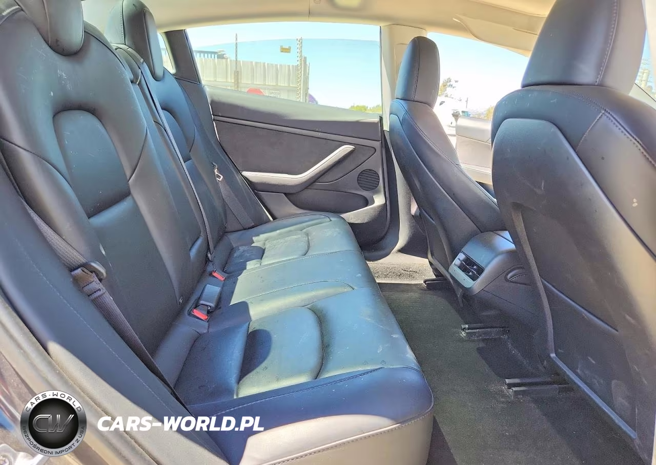 2023 Tesla Model 3 VIN:5YJ3E1EAXPF693662 - 10