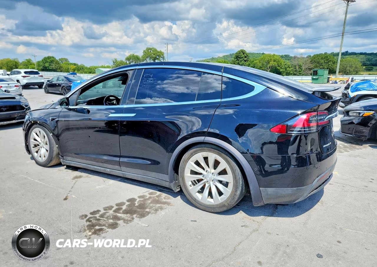 2017 Tesla Model X VIN:5YJXCBE26HF049096 - 2