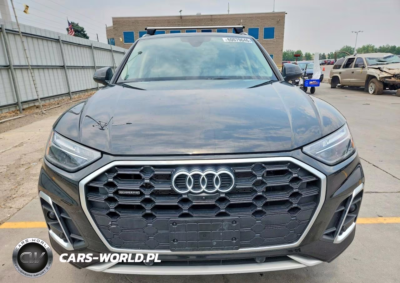 2023 Audi Q5 E Premium Plus 55 VIN:WA1E2AFY7P2072146 - 5