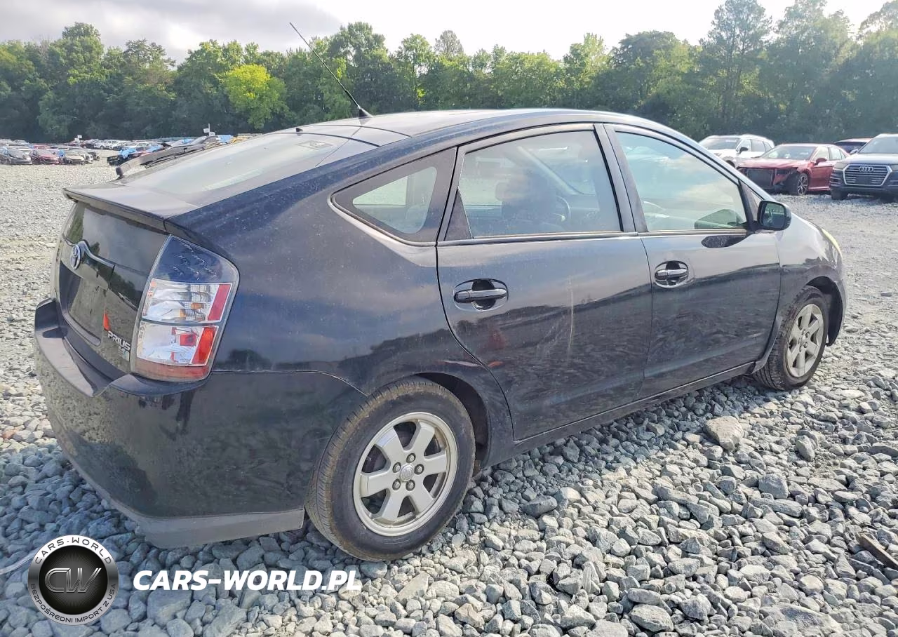 2004 Toyota Prius Base VIN:JTDKB20U940111587 - 3