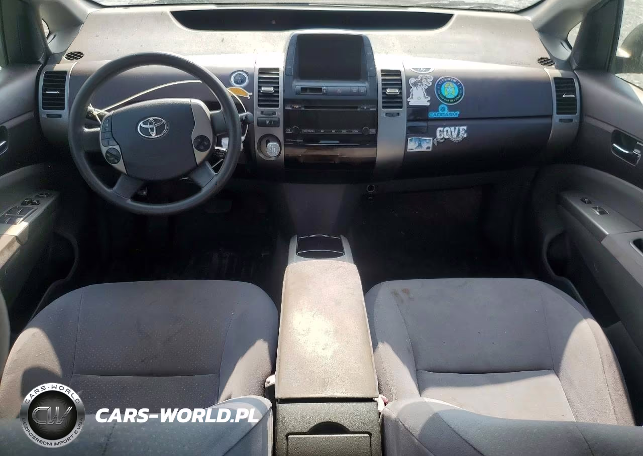 2004 Toyota Prius Base VIN:JTDKB20U940111587 - 8