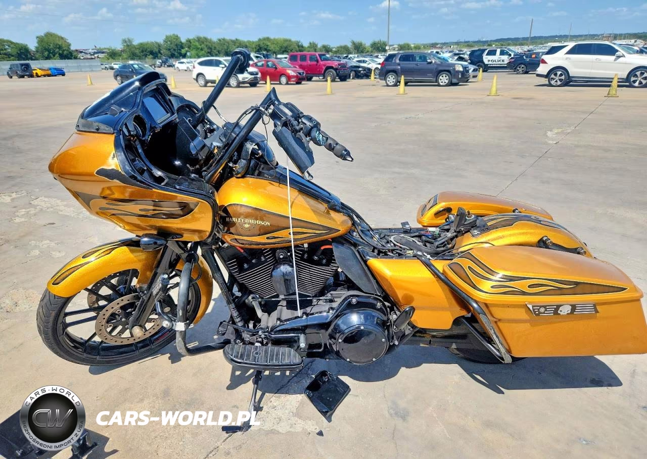 2016 Harley-Davidson Fltrxs Road Glide Special VIN:1HD1KTM17GB624104 - 3
