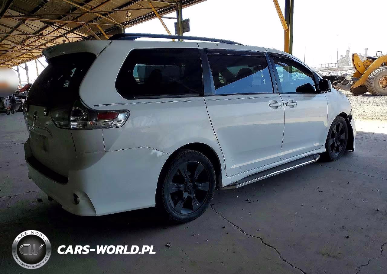 2011 Toyota Sienna Sport VIN:5TDXK3DCXBS054422 - 3