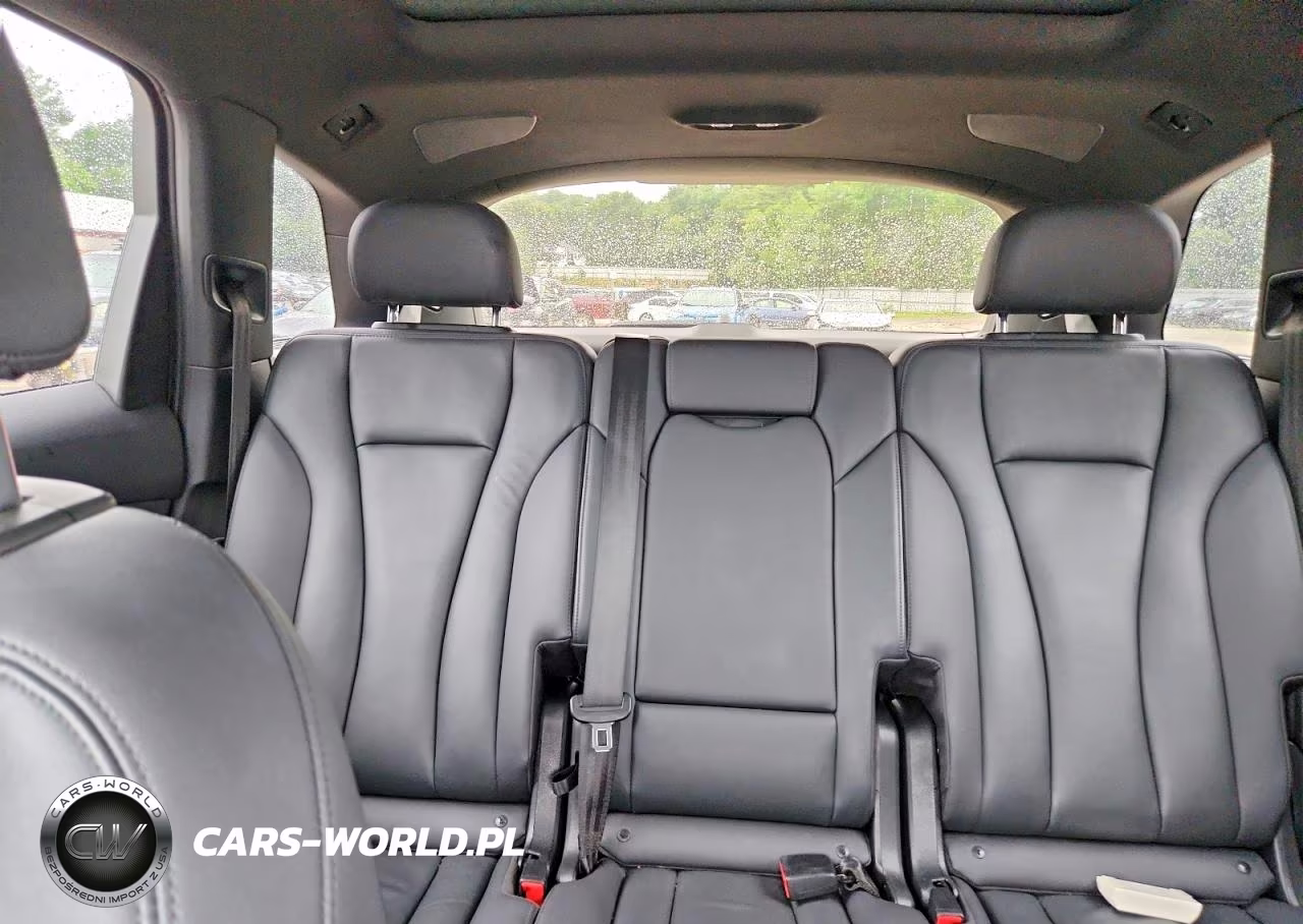 2021 Audi Q7 Premium Plus VIN:WA1LXAF75MD041946 - 10