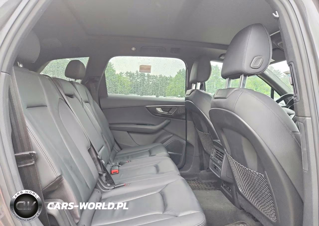 2021 Audi Q7 Premium Plus VIN:WA1LXAF75MD041946 - 11