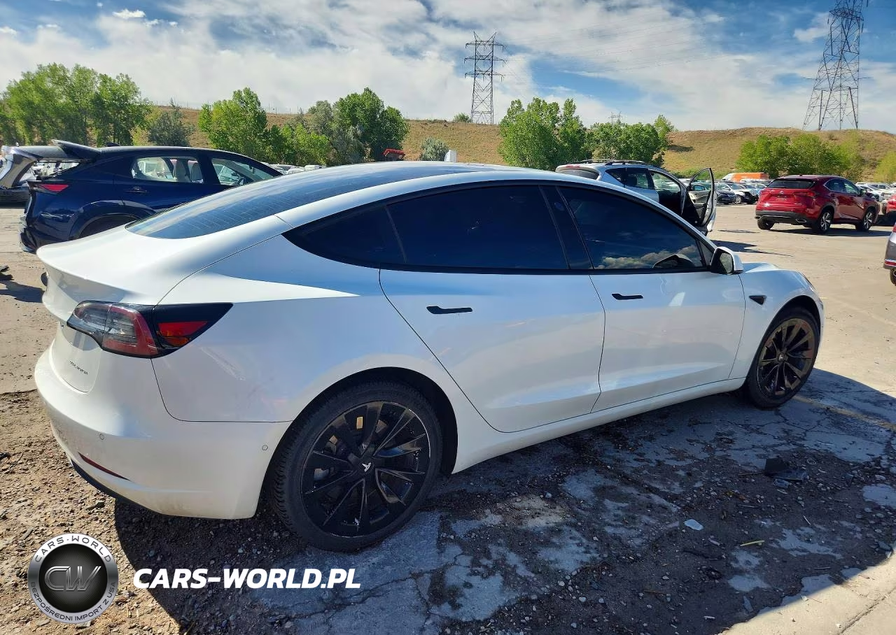 2021 Tesla Model 3 VIN:5YJ3E1EB8MF927544 - 3
