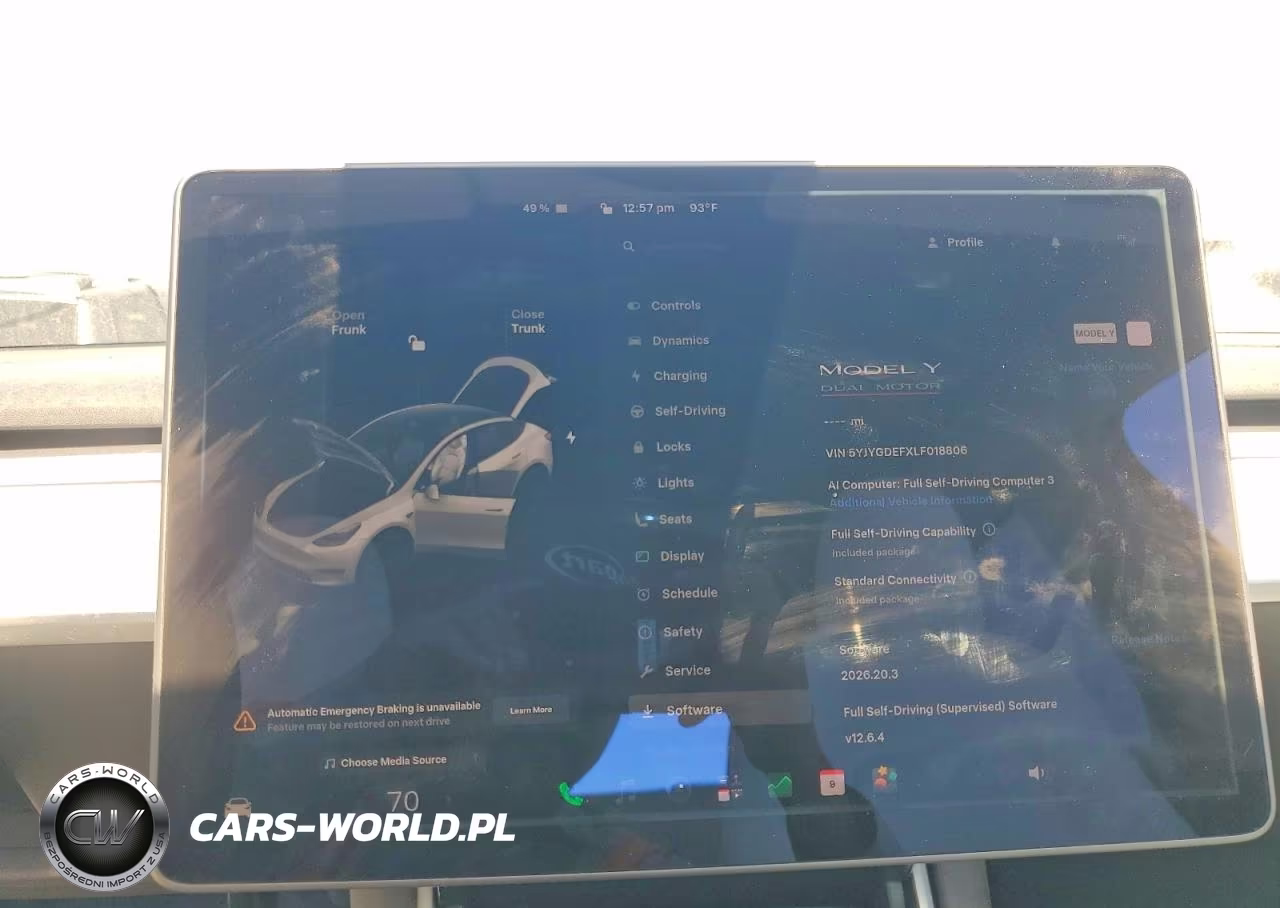 2020 Tesla Model Y VIN:5YJYGDEFXLF018806 - 9