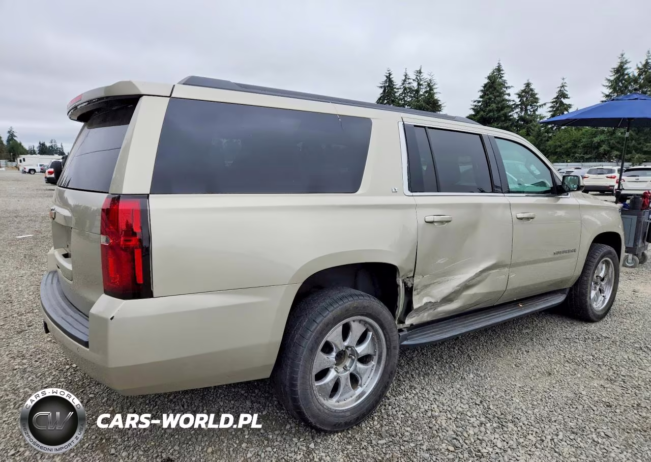 2017 Chevrolet Suburban C1500 Lt VIN:1GNSCHKCXHR130825 - 3