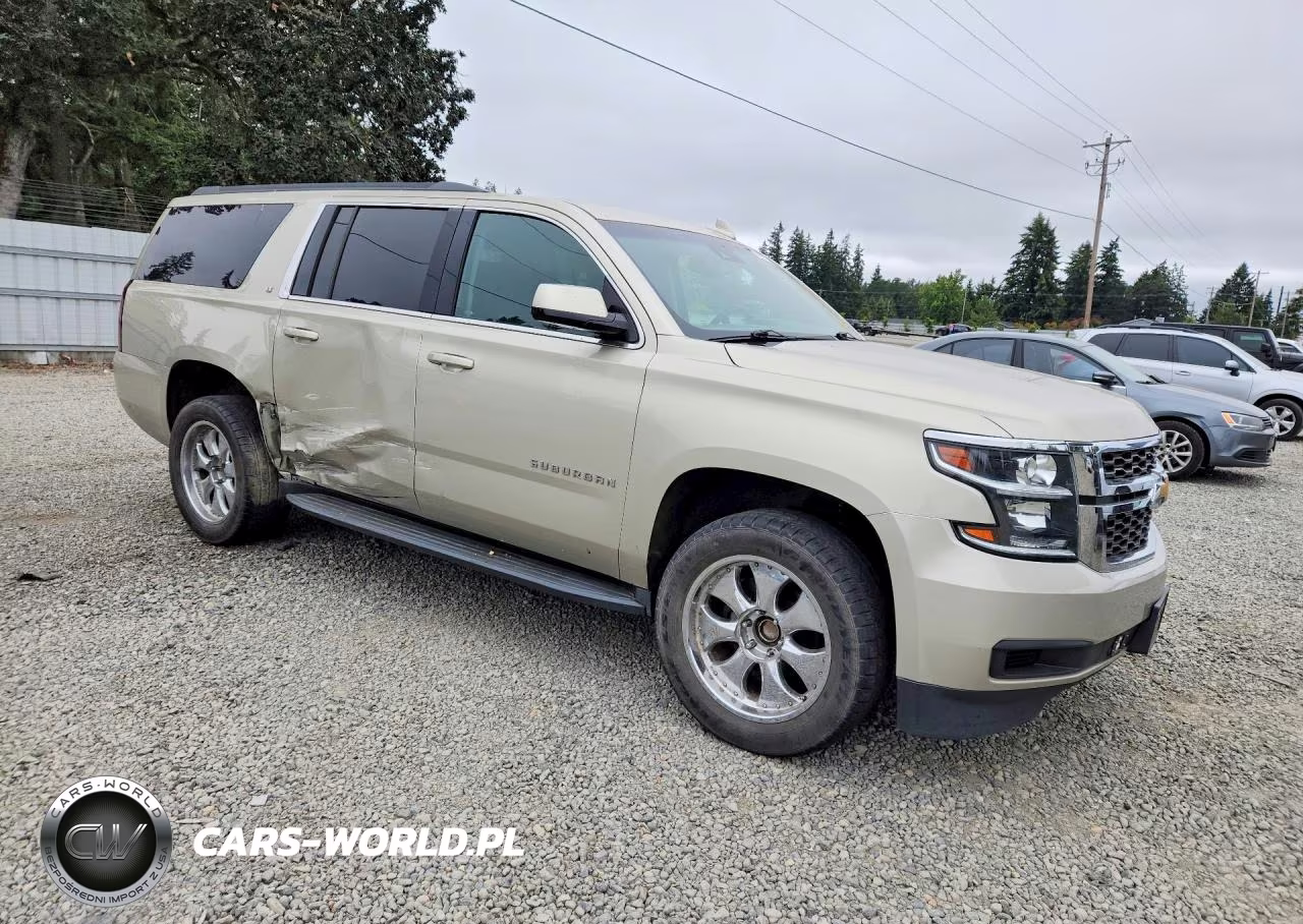 2017 Chevrolet Suburban C1500 Lt VIN:1GNSCHKCXHR130825 - 4