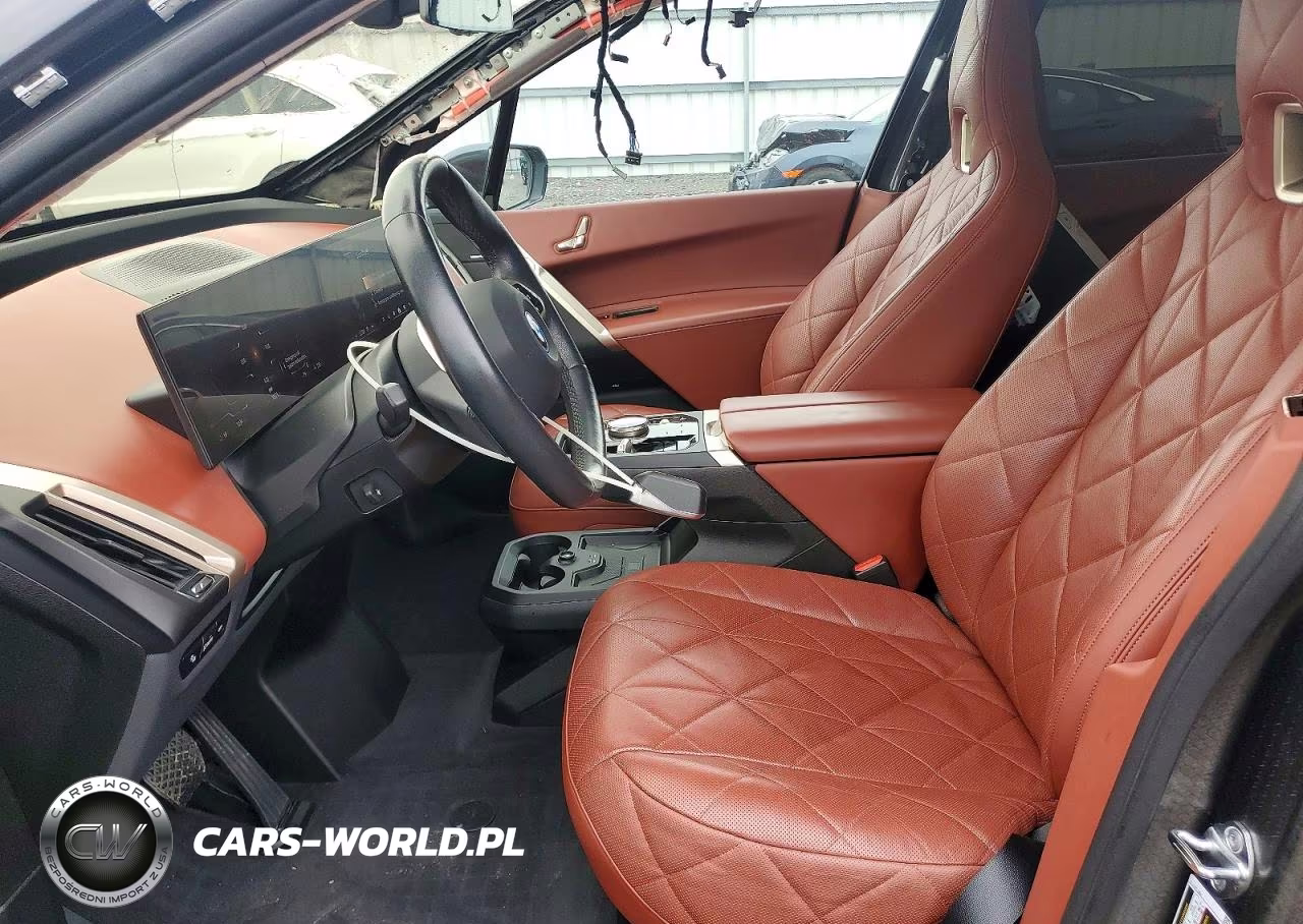2024 BMW Ix xDrive50 VIN:WB523CF08RCP44882 - 7