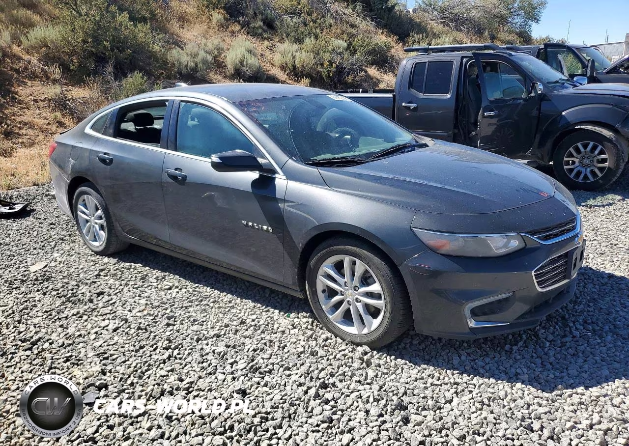 2018 Chevrolet Malibu Lt VIN:1G1ZD5ST6JF223795 - 4