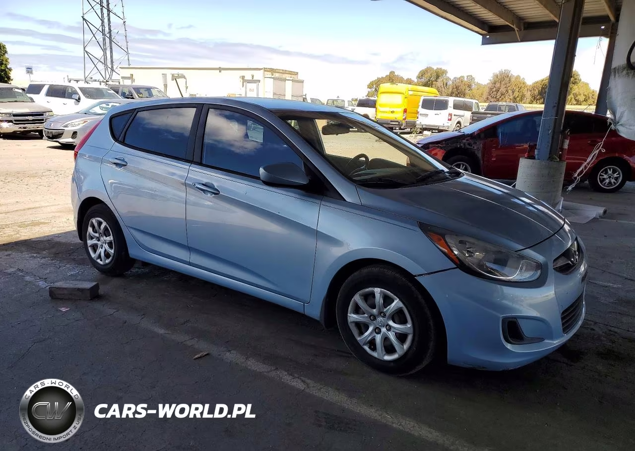 2014 Hyundai Accent Gs VIN:KMHCT5AE0EU164548 - 4