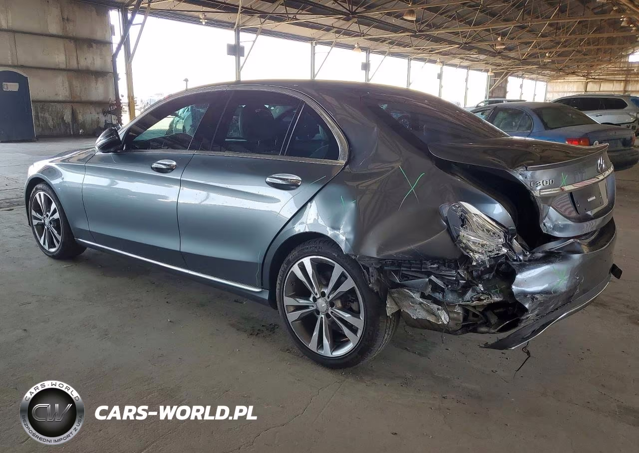 2017 Mercedes-Benz C 300 VIN:55SWF4JB7HU182114 - 2