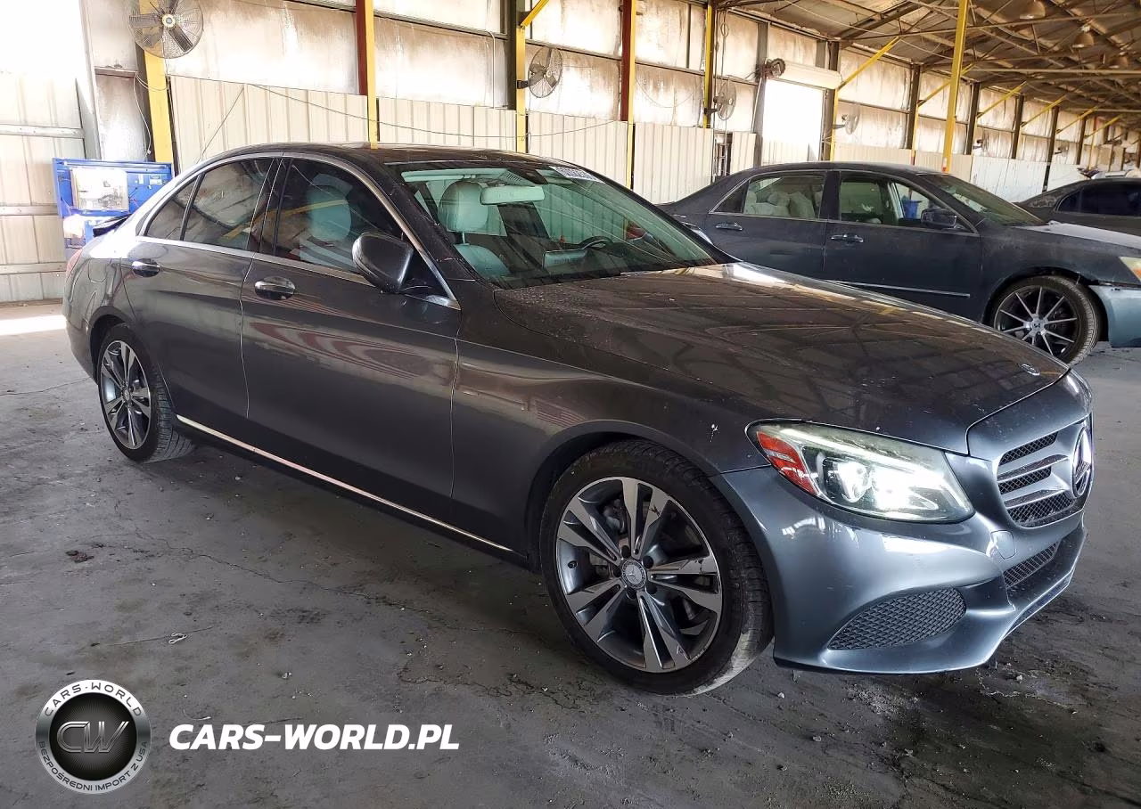 2017 Mercedes-Benz C 300 VIN:55SWF4JB7HU182114 - 4