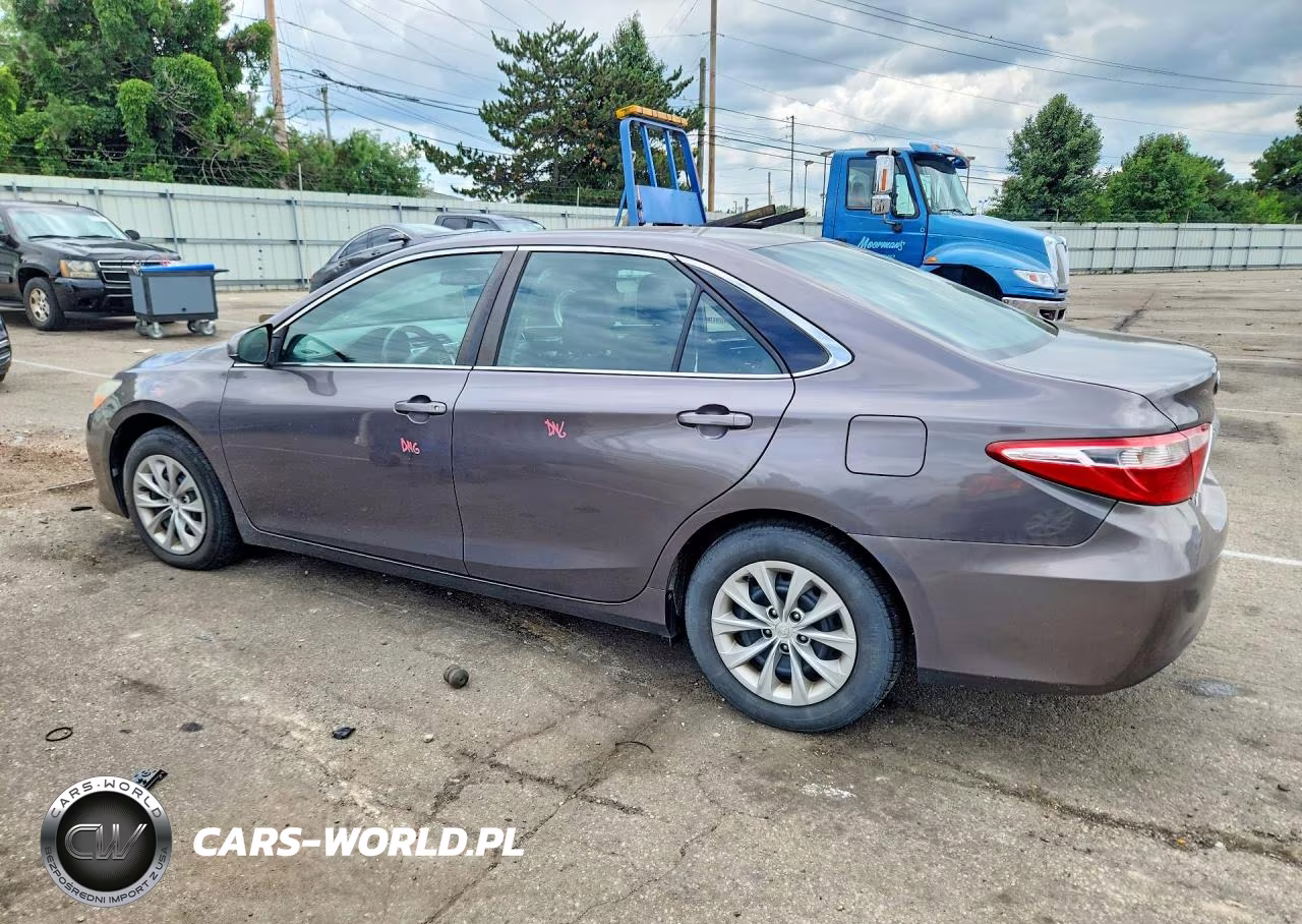 2015 Toyota Camry Le VIN:4T1BF1FK0FU058290 - 2