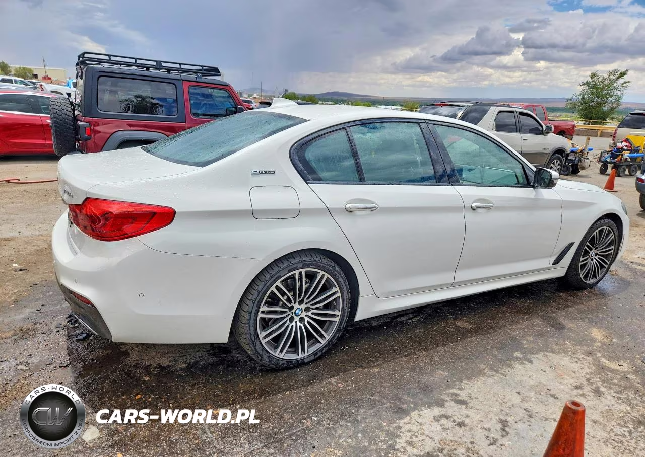 2018 BMW 5 Series VIN:WBAJA9C57JB033139 - 3