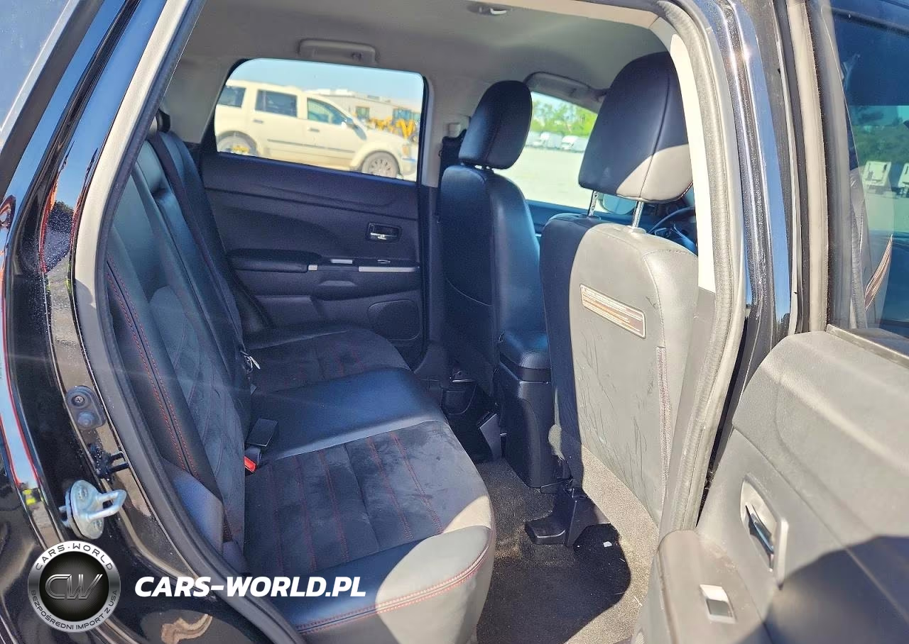 2018 Mitsubishi Outlander Sport Es VIN:JA4AP3AW8JZ032772 - 11