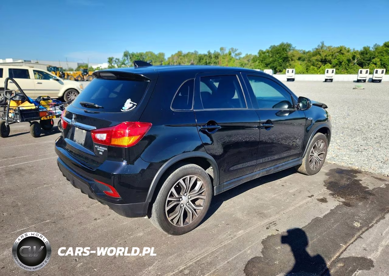 2018 Mitsubishi Outlander Sport Es VIN:JA4AP3AW8JZ032772 - 3