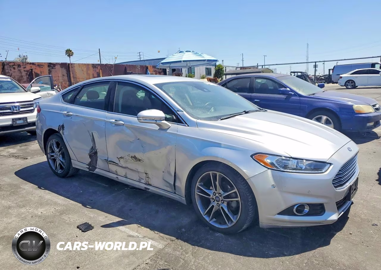 2015 Ford Fusion Titanium VIN:3FA6P0D96FR154211 - 4