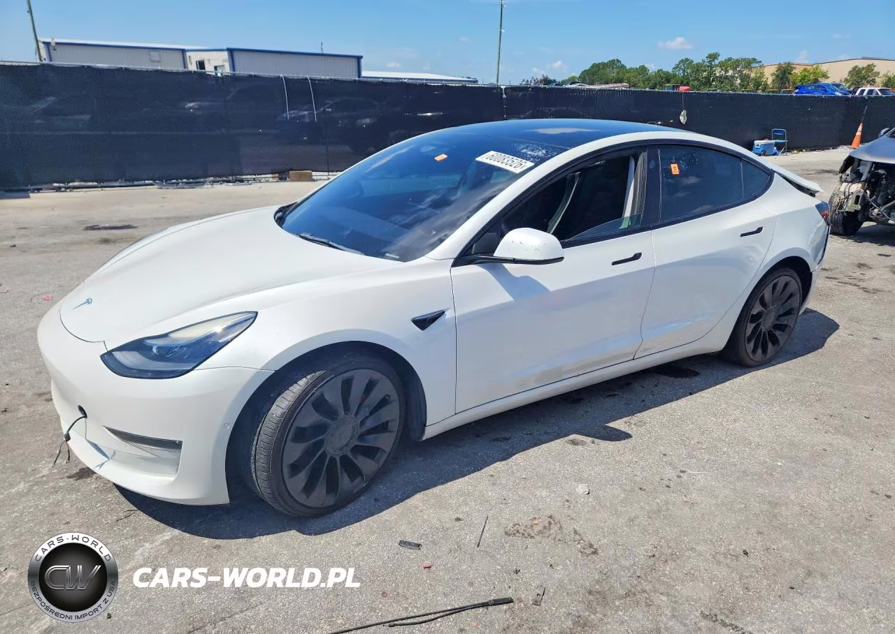 2021 Tesla Model 3 – zdjęcie 1 z 12